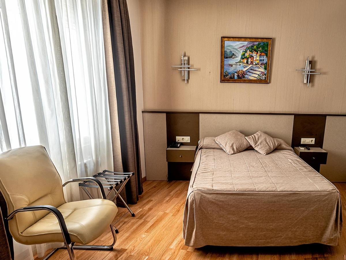 Hostal Real Aranjuez Exterior photo
