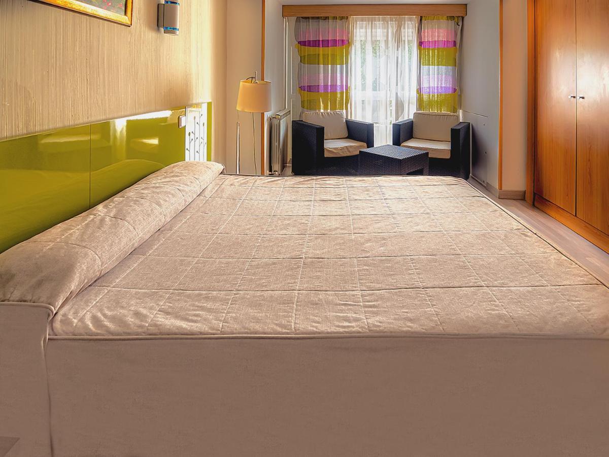 Hostal Real Aranjuez Exterior photo