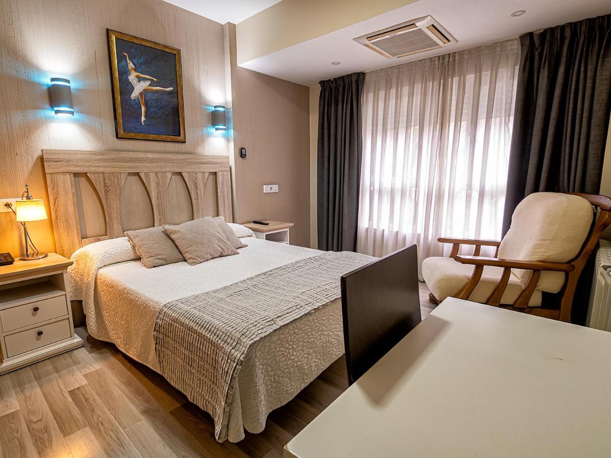 Hostal Real Aranjuez Exterior photo